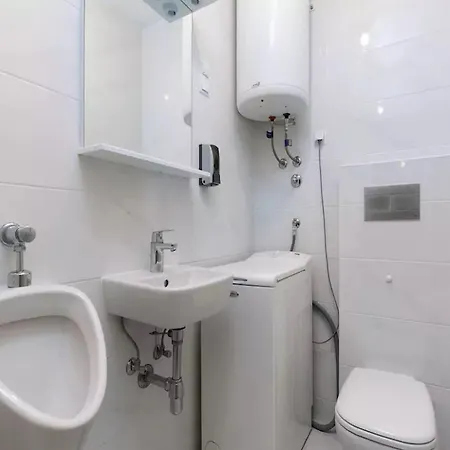 Rita Apartman *